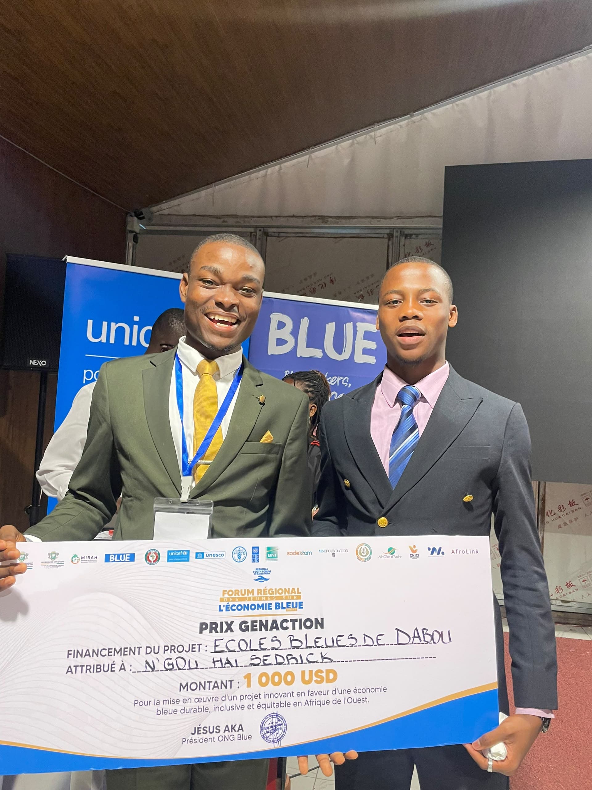 Young leaders receiving a project grant